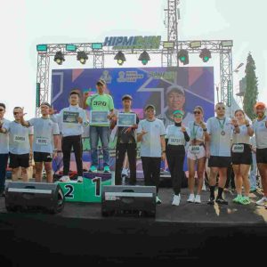 Gubernur Rahmat Mirzani Djausal Bersama Ketua Umum BPP Hipmi Akbar Himawan Buchari Meriahkan Half Marathon Lampung 2026 yang Digelar Hipmi Lampung, Dorong Gaya Hidup Sehat melalui Event Olahraga