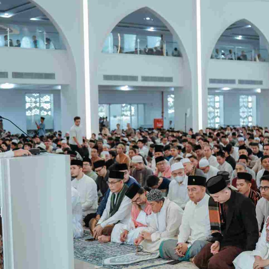 Gubernur Rahmat Mirzani Djausal Ajak Masyarakat Jadikan Momentum Idul Adha 1447 Hijriah sebagai Sarana Memperkuat Keimanan, Keikhlasan dan Mempererat Solidaritas Sosial dalam Kehidupan Sehari-Hari